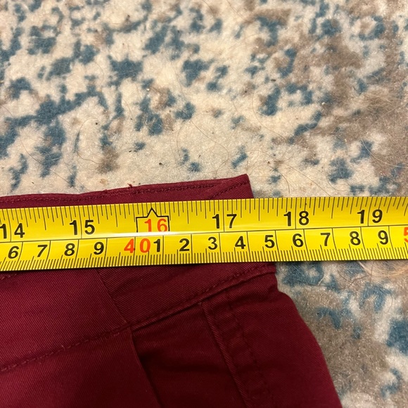 Light weight Gap pants great for spring and summer - Picture 3 of 6